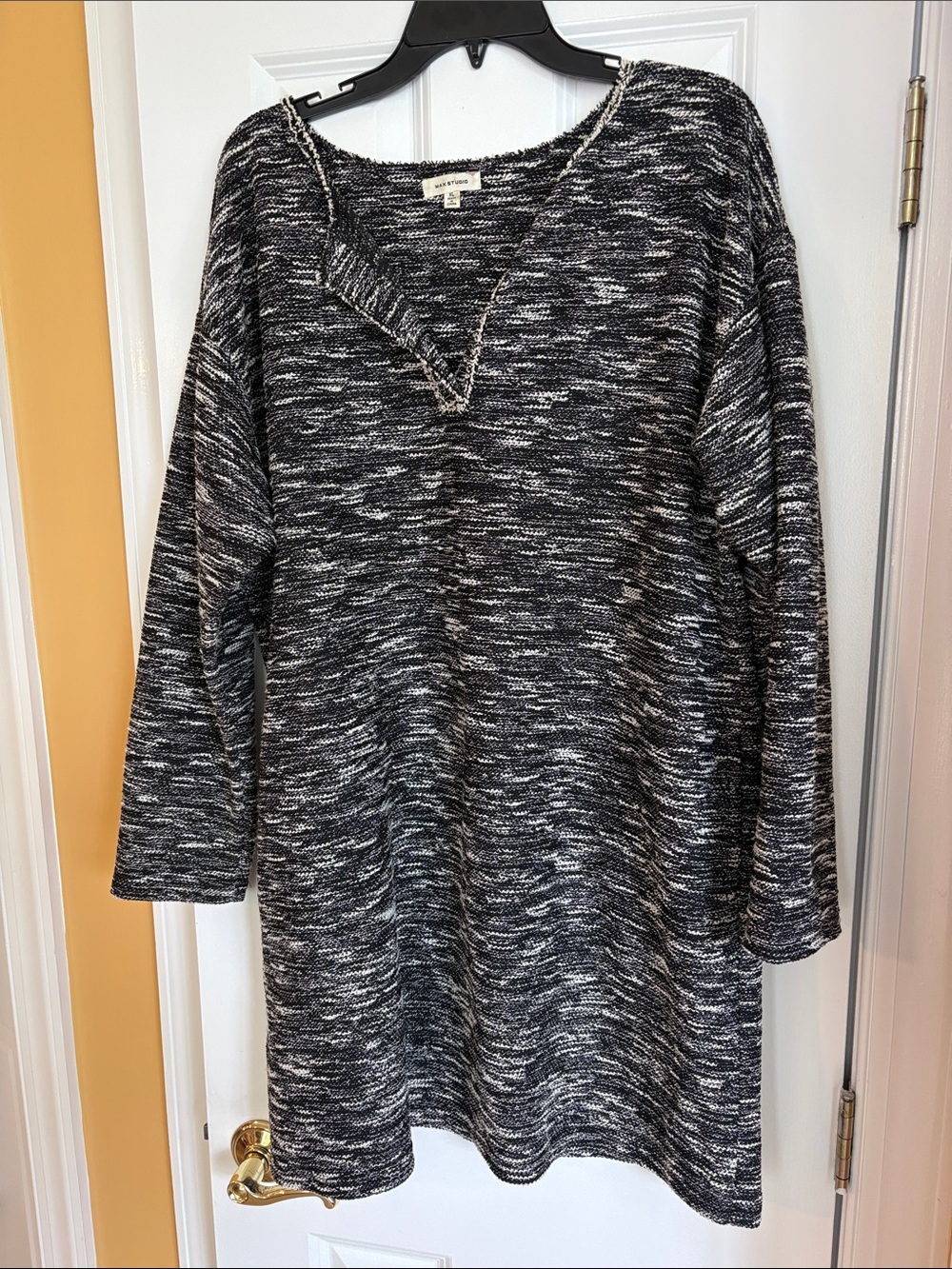 Max Studio Black & White Marled Long Sleeve Dress